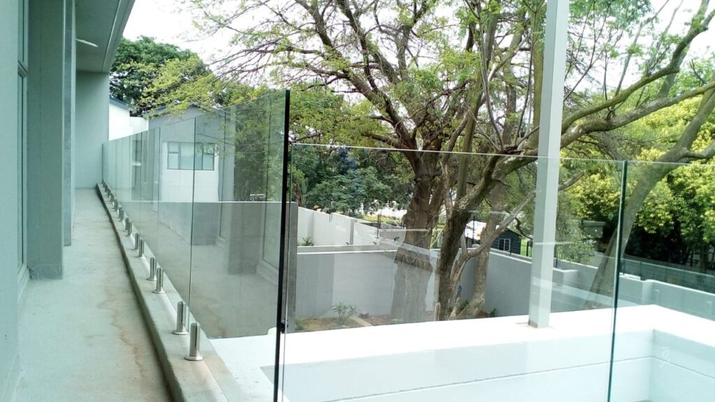 Frameless Glass Balustrades Photo Gallery - Bultrading